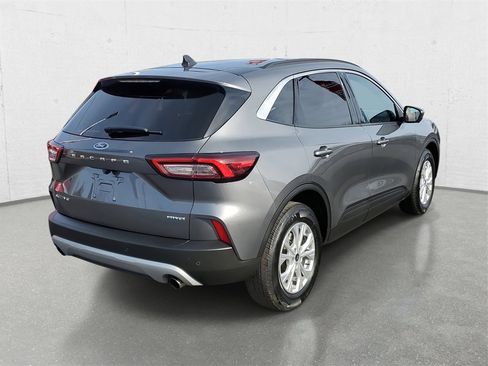 Used 2023 Ford Escape Active w/ Tech Pack #2 image 7