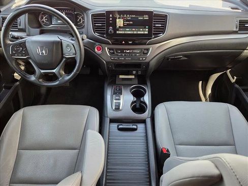 Used 2023 Honda Passport EX-L image 16
