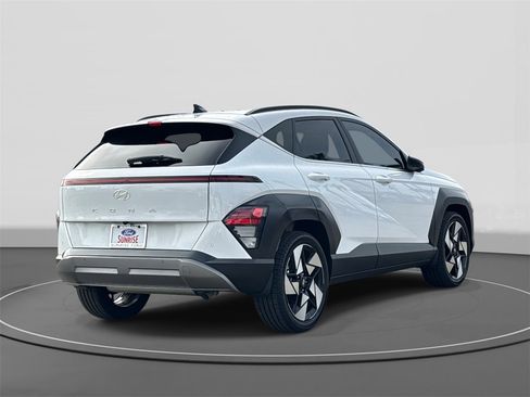 Used 2024 Hyundai Kona Limited image 5