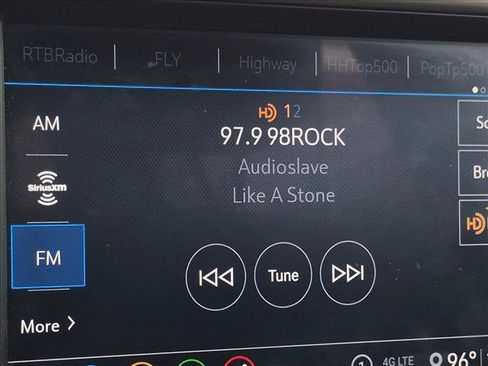 Used 2020 GMC Acadia AT4 w/ GMC Pro Grade Package AWD/4WD image 8