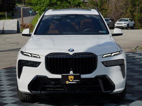 Used 2024 BMW X7 xDrive40i w/ M Sport Package AWD/4WD image 14