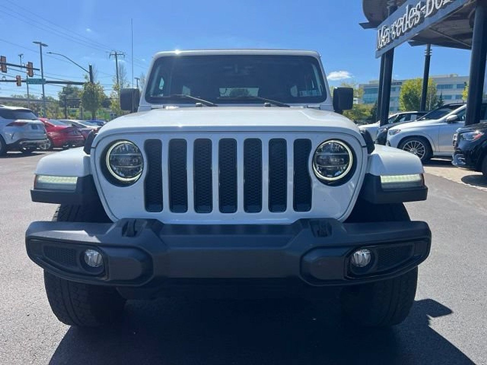 Used 2021 Jeep Wrangler Unlimited Sahara AWD/4WD image 2
