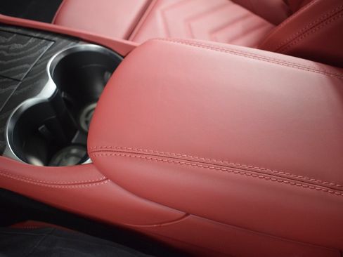 Certified 2025 Maserati Grecale Modena AWD/4WD image 36
