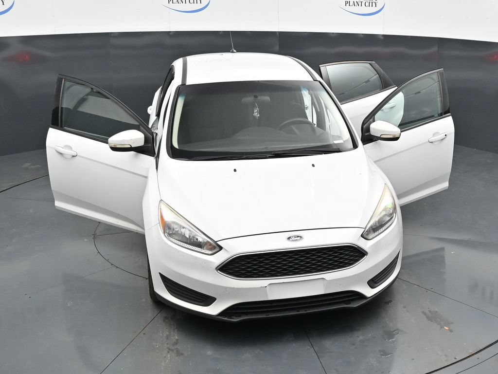 Used 2016 Ford Focus SE FWD image 25