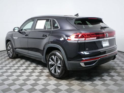 Certified 2025 Volkswagen Atlas Cross Sport SE FWD image 27