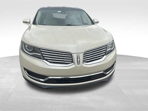 Used 2018 Lincoln MKX Reserve w/ Lincoln MKX Climate Package AWD/4WD image 9
