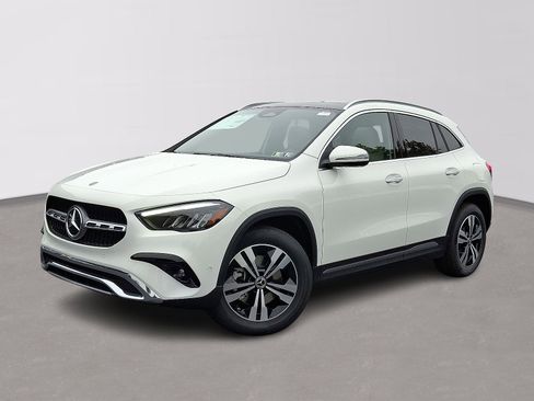 Used 2026 Mercedes-Benz GLA 250 4MATIC image 1