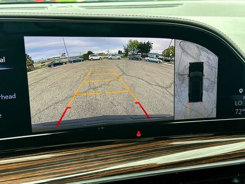 Used 2024 Cadillac Escalade Premium Luxury image 26