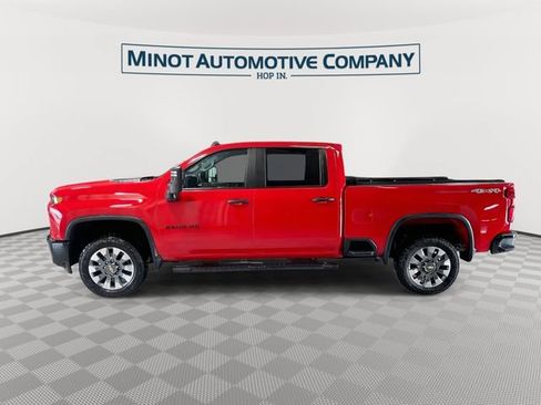 Used 2022 Chevrolet Silverado 2500 Custom w/ Custom Value Package AWD/4WD image 6