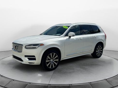 Certified 2025 Volvo XC90 B5 Core AWD/4WD image 3