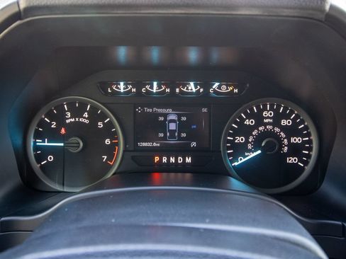 Used 2020 Ford F150 XLT w/ Equipment Group 302A Luxury AWD/4WD image 35