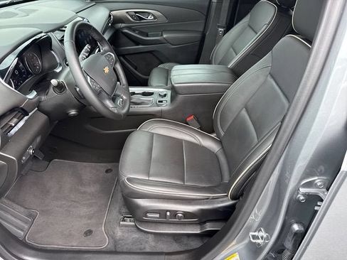 Used 2023 Chevrolet Traverse Premier AWD/4WD image 10