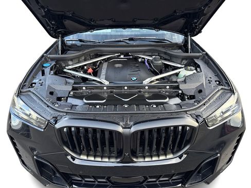 New 2026 BMW X5 sDrive40i w/ M Sport Package image 11