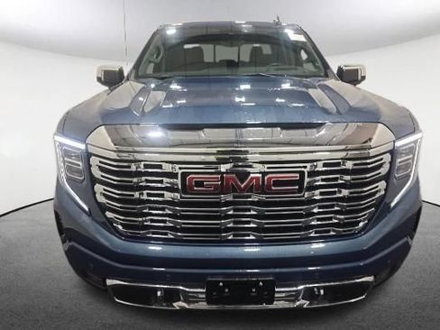 Used 2024 GMC Sierra 1500 Denali AWD/4WD image 2