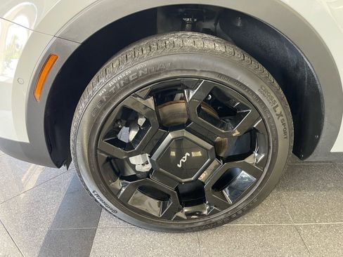 Used 2024 Kia Sorento SX Prestige w/ Sage Leather Package AWD/4WD image 21