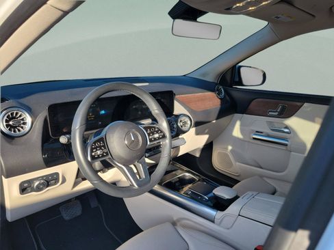 Used 2023 Mercedes-Benz GLA 250 image 7