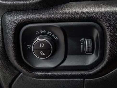 Used 2024 RAM 3500 Big Horn w/ Night Edition AWD/4WD image 28