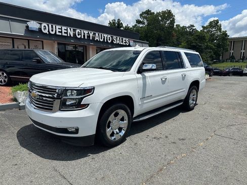 Used 2016 Chevrolet Suburban LTZ RWD image 1