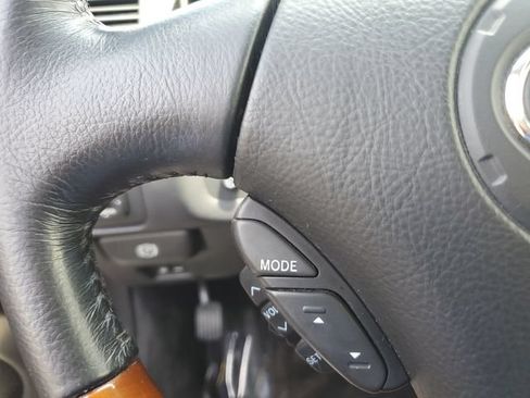 Used 2005 Lexus SC 430 Convertible RWD image 21
