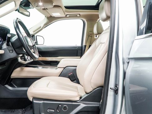 Used 2024 Ford Expedition Max Limited image 40