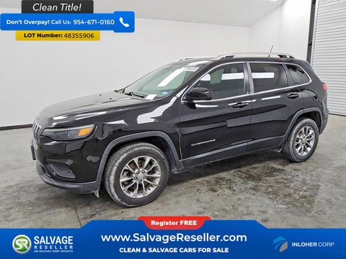 Used 2019 Jeep Cherokee Latitude Plus w/ Cold Weather Group AWD/4WD image 1