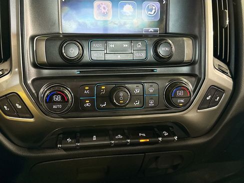 Used 2018 Chevrolet Silverado 1500 LT w/ All Star Edition image 25