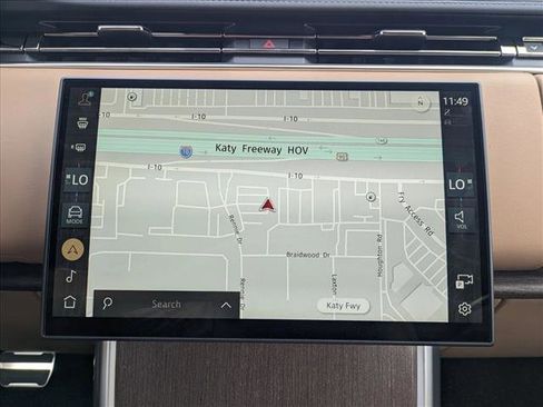 New 2025 Land Rover Range Rover Long Wheelbase SE image 13