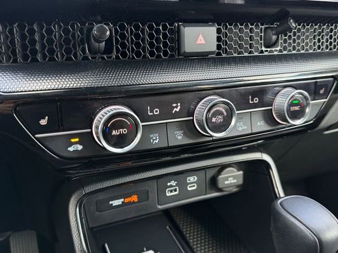 Used 2023 Honda CR-V EX-L image 17