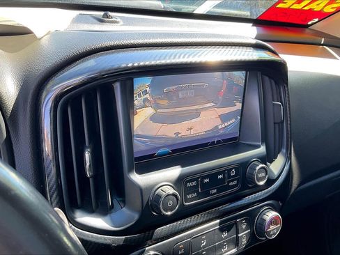 Used 2018 Chevrolet Colorado ZR2 w/ ZR2 Midnight Special Edition image 21