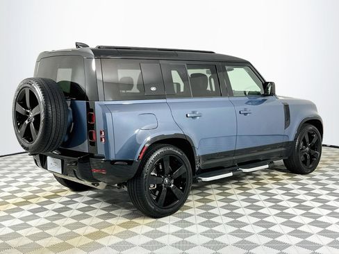 Certified 2024 Land Rover Defender 110 X-Dynamic SE AWD/4WD image 5