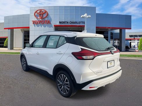 Used 2024 Nissan Kicks SV image 8