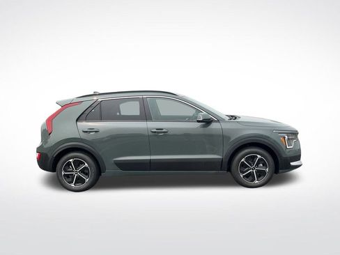 New 2025 Kia Niro EX image 6