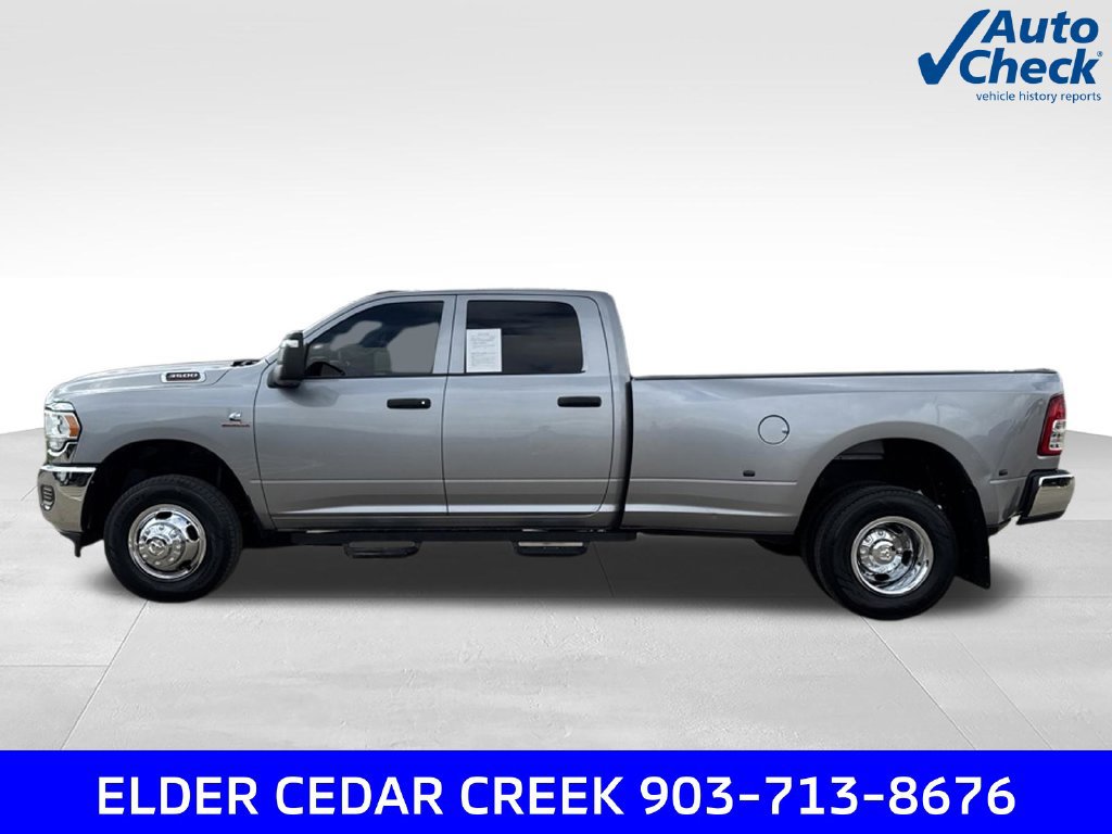 Used 2024 RAM 3500 Tradesman w/ Chrome Appearance Group AWD/4WD image 4