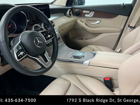 Certified 2022 Mercedes-Benz GLC 300 4MATIC w/ Driver Assistance Package image 15