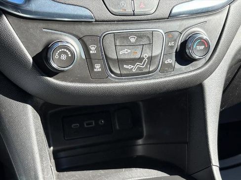 Certified 2023 Chevrolet Equinox LT w/ LPO, Floor Liner Package image 15