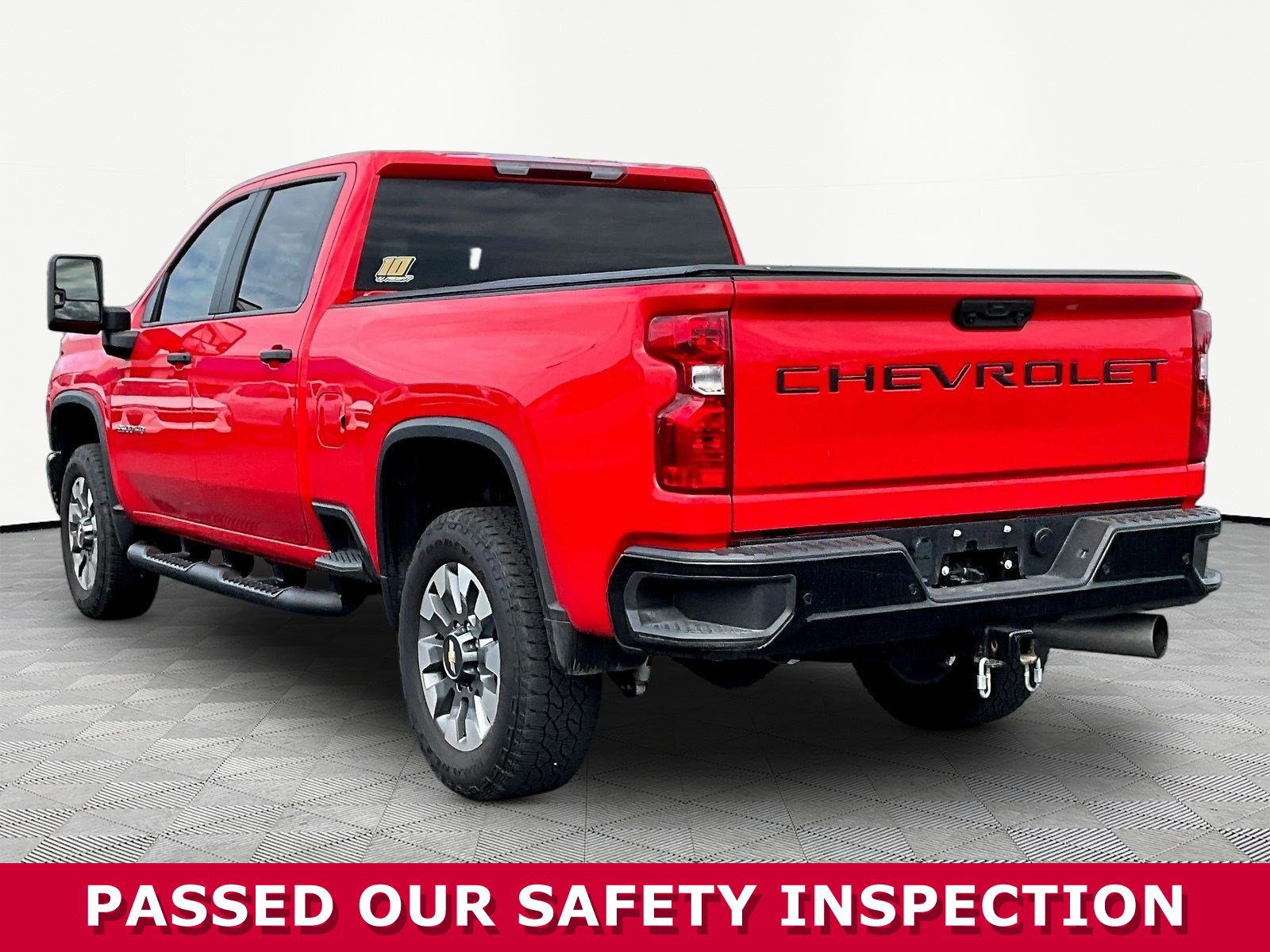 Used 2025 Chevrolet Silverado 2500 Custom w/ Custom Value Package AWD/4WD image 4