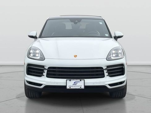 Used 2023 Porsche Cayenne Platinum Edition AWD/4WD image 2