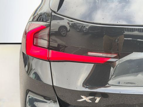 Certified 2025 BMW X1 xDrive28i image 11