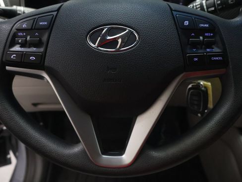 Used 2019 Hyundai Tucson SE FWD image 18