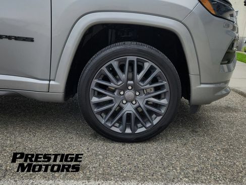 Used 2022 Jeep Compass High Altitude AWD/4WD image 9