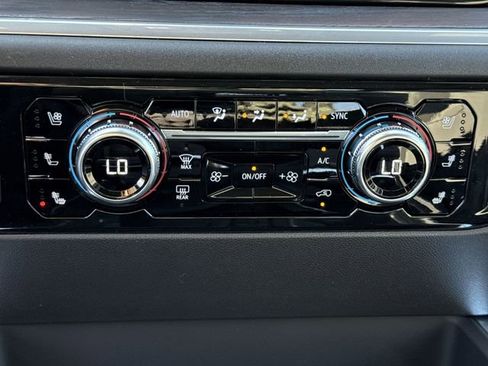 New 2026 GMC Sierra 1500 SLT w/ SLT Premium Plus Package image 19