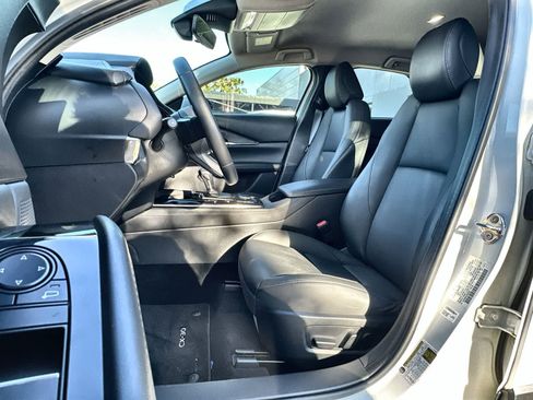 Used 2023 MAZDA CX-30 AWD 2.5 S w/ Preferred Package image 3