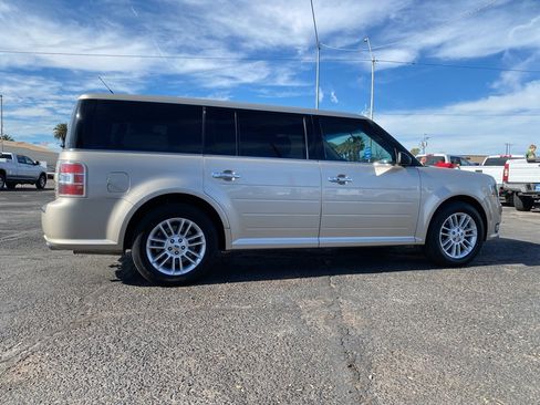 Used 2018 Ford Flex SEL w/ Equipment Group 202A image 5