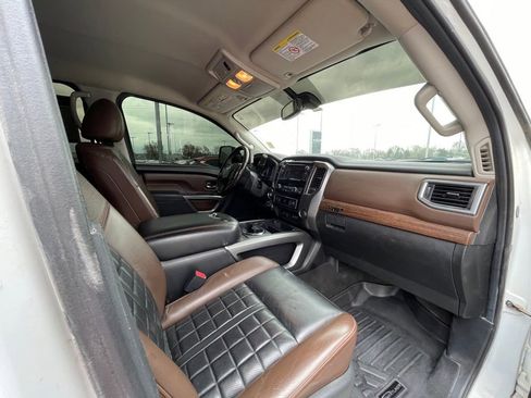 Used 2019 Nissan Titan Platinum Reserve w/ Platinum Utility Package image 29