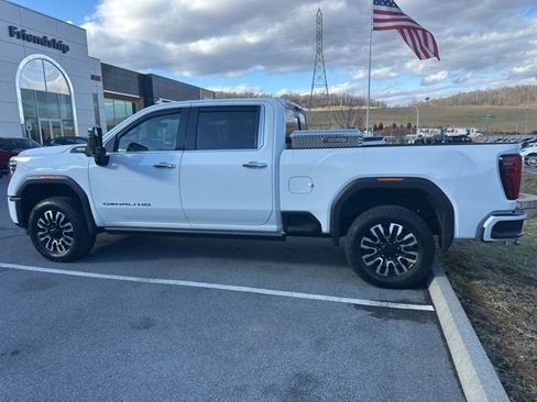 Used 2024 GMC Sierra 3500 Denali Ultimate image 1
