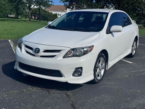 Used 2013 Toyota Corolla S FWD image 3