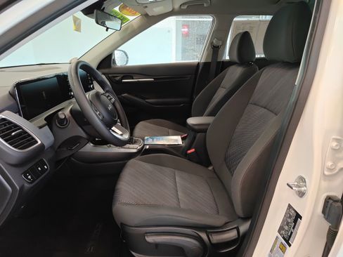 Used 2024 Kia Seltos LX AWD/4WD image 10