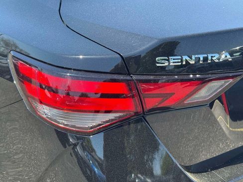 Used 2023 Nissan Sentra SV w/ SV Premium Package FWD image 10