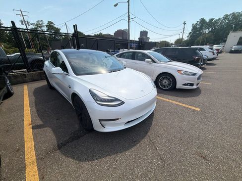 Used 2019 Tesla Model 3 Long Range AWD/4WD image 5