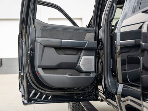 Used 2025 Ford F450 Platinum image 27